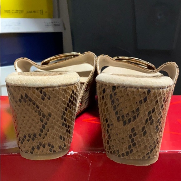 G C Shoes open toes snakeskin slip ons.3” heels 8 - Picture 5 of 8